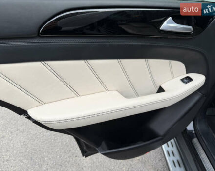 Черный Мерседес М-Класс, объемом двигателя 5.5 л и пробегом 179 тыс. км за 24500 $, фото 9 на Automoto.ua