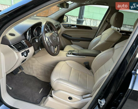 Черный Мерседес М-Класс, объемом двигателя 2.14 л и пробегом 247 тыс. км за 20500 $, фото 26 на Automoto.ua