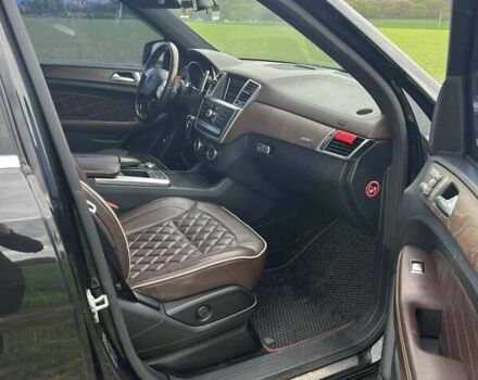 Черный Мерседес М-Класс, объемом двигателя 2.99 л и пробегом 250 тыс. км за 23700 $, фото 17 на Automoto.ua