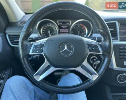 Черный Мерседес М-Класс, объемом двигателя 3 л и пробегом 181 тыс. км за 22900 $, фото 33 на Automoto.ua