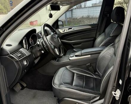 Черный Мерседес М-Класс, объемом двигателя 2.14 л и пробегом 220 тыс. км за 21000 $, фото 20 на Automoto.ua