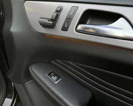 Черный Мерседес М-Класс, объемом двигателя 2.99 л и пробегом 250 тыс. км за 24500 $, фото 16 на Automoto.ua