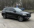 Черный Мерседес М-Класс, объемом двигателя 2.14 л и пробегом 220 тыс. км за 21000 $, фото 2 на Automoto.ua