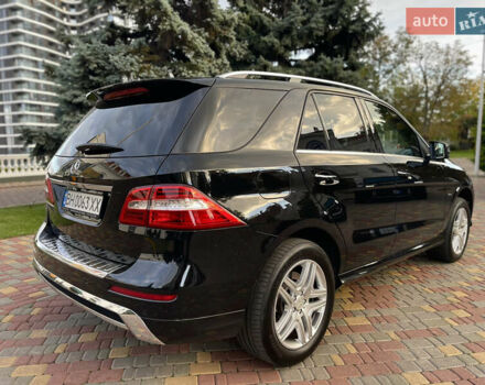 Мерседес М-Класс 2013 в Одессе на Automoto.ua Черный Мерседес М-Класс, объемом двигателя 2.99 л и пробегом 150 тыс. км за 19500 $, фото 14 на Automoto.ua