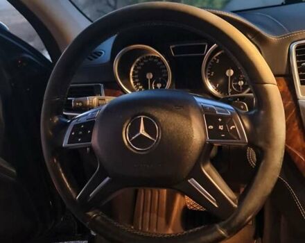 Черный Мерседес М-Класс, объемом двигателя 3 л и пробегом 215 тыс. км за 23000 $, фото 9 на Automoto.ua