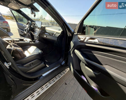 Мерседес М-Класс 2013 в Глубокой на Automoto.ua Черный Мерседес М-Класс, объемом двигателя 2.99 л и пробегом 207 тыс. км за 25200 $, фото 7 на Automoto.ua
