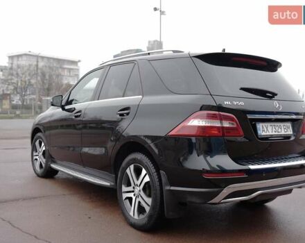 Черный Мерседес М-Класс, объемом двигателя 2.99 л и пробегом 255 тыс. км за 25000 $, фото 6 на Automoto.ua