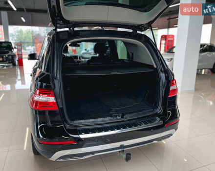 Мерседес М-Класс 2013 в Хмельницком на Automoto.ua Черный Мерседес М-Класс, объемом двигателя 2.14 л и пробегом 223 тыс. км за 21500 $, фото 21 на Automoto.ua