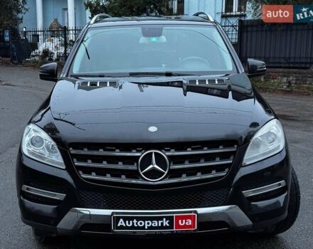 Черный Мерседес М-Класс, объемом двигателя 2.2 л и пробегом 205 тыс. км за 19490 $, фото 4 на Automoto.ua