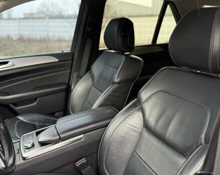 Черный Мерседес М-Класс, объемом двигателя 2.14 л и пробегом 220 тыс. км за 21000 $, фото 34 на Automoto.ua