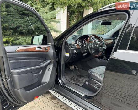 Чорний Мерседес М-Клас, об'ємом двигуна 2.99 л та пробігом 230 тис. км за 28700 $, фото 57 на Automoto.ua