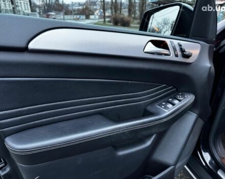 Черный Мерседес М-Класс, объемом двигателя 2.2 л и пробегом 205 тыс. км за 19490 $, фото 29 на Automoto.ua