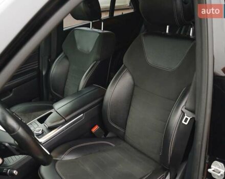 Черный Мерседес М-Класс, объемом двигателя 2.99 л и пробегом 255 тыс. км за 25000 $, фото 16 на Automoto.ua