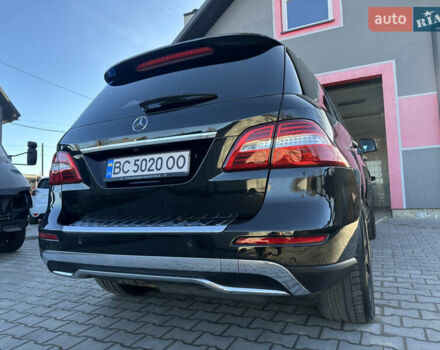 Черный Мерседес М-Класс, объемом двигателя 3 л и пробегом 377 тыс. км за 23500 $, фото 13 на Automoto.ua