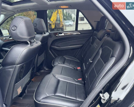 Чорний Мерседес М-Клас, об'ємом двигуна 2.99 л та пробігом 230 тис. км за 28700 $, фото 67 на Automoto.ua