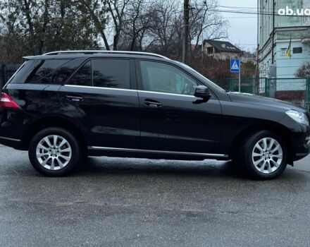 Черный Мерседес М-Класс, объемом двигателя 2.2 л и пробегом 205 тыс. км за 19490 $, фото 9 на Automoto.ua