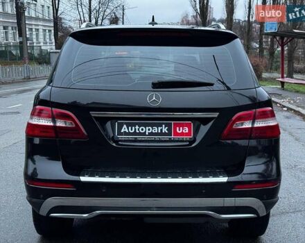 Черный Мерседес М-Класс, объемом двигателя 2.2 л и пробегом 205 тыс. км за 19490 $, фото 14 на Automoto.ua