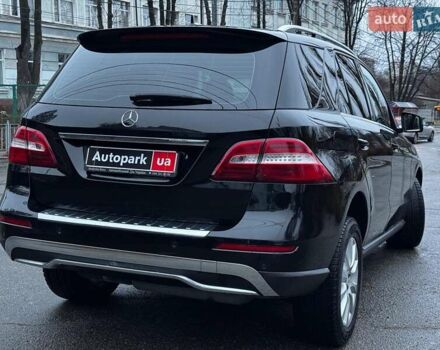 Черный Мерседес М-Класс, объемом двигателя 2.2 л и пробегом 205 тыс. км за 19490 $, фото 12 на Automoto.ua