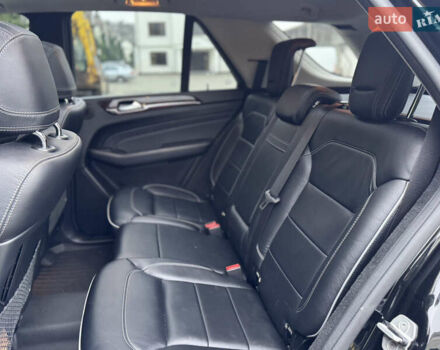 Чорний Мерседес М-Клас, об'ємом двигуна 2.99 л та пробігом 230 тис. км за 28700 $, фото 68 на Automoto.ua