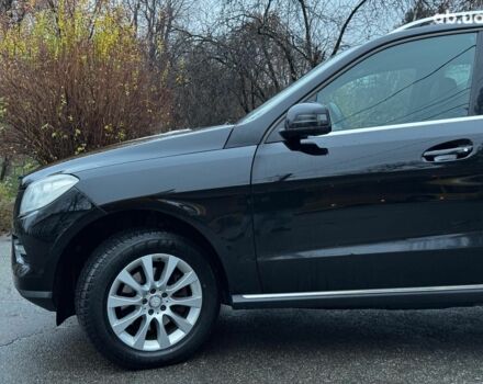 Черный Мерседес М-Класс, объемом двигателя 2.2 л и пробегом 205 тыс. км за 19490 $, фото 19 на Automoto.ua