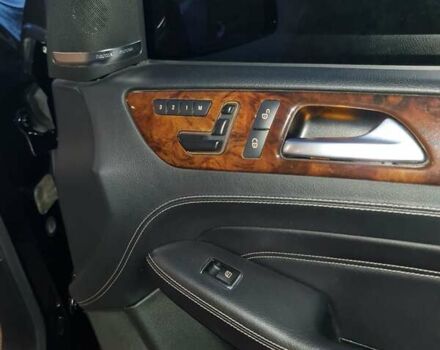 Черный Мерседес М-Класс, объемом двигателя 3 л и пробегом 215 тыс. км за 23000 $, фото 17 на Automoto.ua