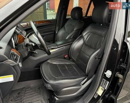 Черный Мерседес М-Класс, объемом двигателя 3.5 л и пробегом 331 тыс. км за 16950 $, фото 24 на Automoto.ua