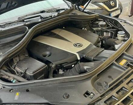 Черный Мерседес М-Класс, объемом двигателя 3 л и пробегом 156 тыс. км за 28000 $, фото 15 на Automoto.ua