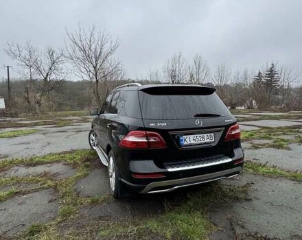 Черный Мерседес М-Класс, объемом двигателя 2.99 л и пробегом 250 тыс. км за 24500 $, фото 2 на Automoto.ua