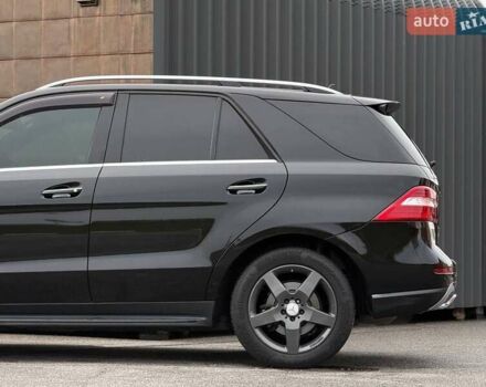 Черный Мерседес М-Класс, объемом двигателя 3.5 л и пробегом 331 тыс. км за 16950 $, фото 20 на Automoto.ua
