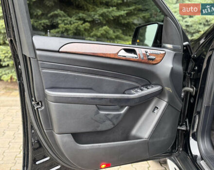 Чорний Мерседес М-Клас, об'ємом двигуна 2.99 л та пробігом 230 тис. км за 28700 $, фото 52 на Automoto.ua