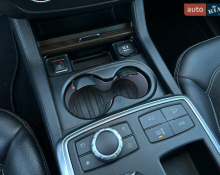 Черный Мерседес М-Класс, объемом двигателя 3 л и пробегом 377 тыс. км за 23500 $, фото 29 на Automoto.ua