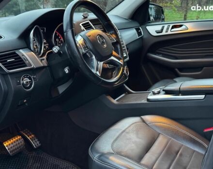Черный Мерседес М-Класс, объемом двигателя 2.2 л и пробегом 205 тыс. км за 19490 $, фото 31 на Automoto.ua