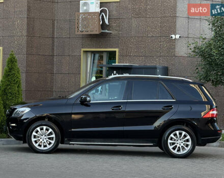 Черный Мерседес М-Класс, объемом двигателя 2.2 л и пробегом 182 тыс. км за 19500 $, фото 35 на Automoto.ua