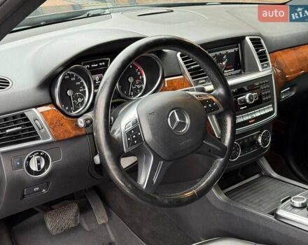 Черный Мерседес М-Класс, объемом двигателя 3.5 л и пробегом 331 тыс. км за 16950 $, фото 22 на Automoto.ua