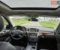 Черный Мерседес М-Класс, объемом двигателя 3 л и пробегом 322 тыс. км за 21000 $, фото 7 на Automoto.ua