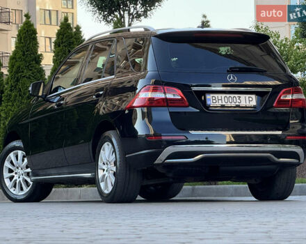 Черный Мерседес М-Класс, объемом двигателя 2.2 л и пробегом 182 тыс. км за 19500 $, фото 40 на Automoto.ua