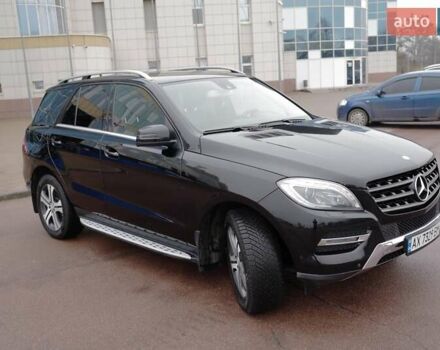 Черный Мерседес М-Класс, объемом двигателя 2.99 л и пробегом 255 тыс. км за 25000 $, фото 9 на Automoto.ua