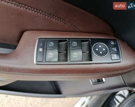 Черный Мерседес М-Класс, объемом двигателя 2.14 л и пробегом 172 тыс. км за 24000 $, фото 20 на Automoto.ua