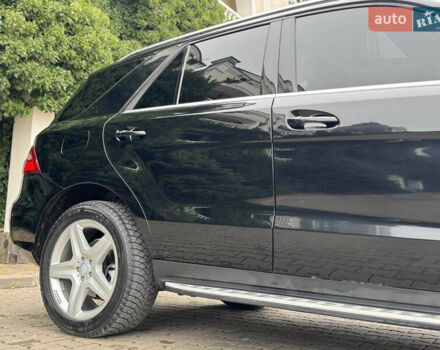 Чорний Мерседес М-Клас, об'ємом двигуна 2.99 л та пробігом 230 тис. км за 28700 $, фото 25 на Automoto.ua