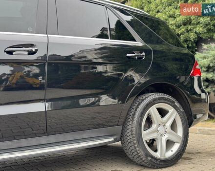 Чорний Мерседес М-Клас, об'ємом двигуна 2.99 л та пробігом 230 тис. км за 28700 $, фото 27 на Automoto.ua