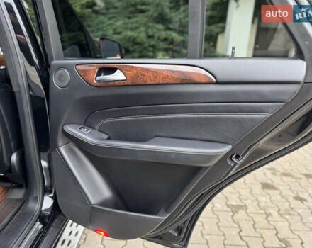 Чорний Мерседес М-Клас, об'ємом двигуна 2.99 л та пробігом 230 тис. км за 28700 $, фото 71 на Automoto.ua