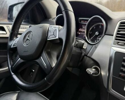 Черный Мерседес М-Класс, объемом двигателя 2.14 л и пробегом 220 тыс. км за 21000 $, фото 38 на Automoto.ua