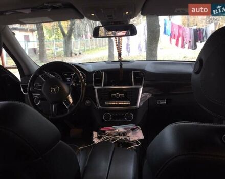 Черный Мерседес М-Класс, объемом двигателя 3.5 л и пробегом 191 тыс. км за 24500 $, фото 7 на Automoto.ua