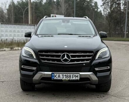 Черный Мерседес М-Класс, объемом двигателя 2.14 л и пробегом 220 тыс. км за 21000 $, фото 10 на Automoto.ua