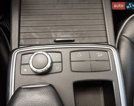 Черный Мерседес М-Класс, объемом двигателя 2.14 л и пробегом 220 тыс. км за 21000 $, фото 29 на Automoto.ua