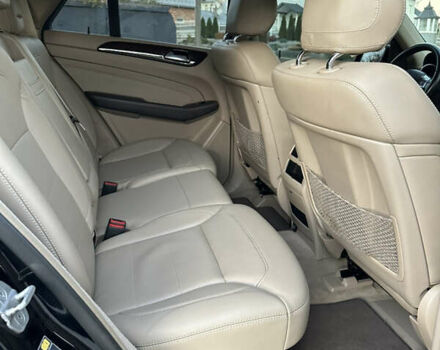 Черный Мерседес М-Класс, объемом двигателя 2.99 л и пробегом 297 тыс. км за 17900 $, фото 41 на Automoto.ua