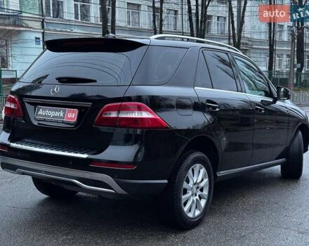 Черный Мерседес М-Класс, объемом двигателя 2.2 л и пробегом 205 тыс. км за 19490 $, фото 11 на Automoto.ua