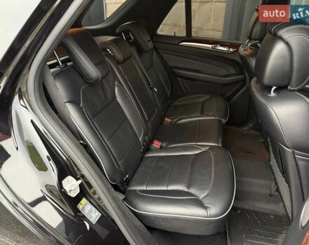 Черный Мерседес М-Класс, объемом двигателя 3.5 л и пробегом 331 тыс. км за 16950 $, фото 16 на Automoto.ua