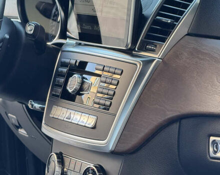 Черный Мерседес М-Класс, объемом двигателя 2.2 л и пробегом 182 тыс. км за 19500 $, фото 29 на Automoto.ua