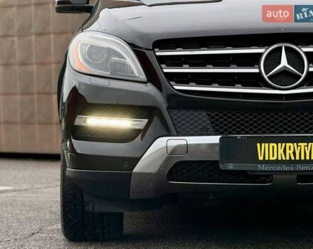 Черный Мерседес М-Класс, объемом двигателя 3.5 л и пробегом 331 тыс. км за 16950 $, фото 12 на Automoto.ua